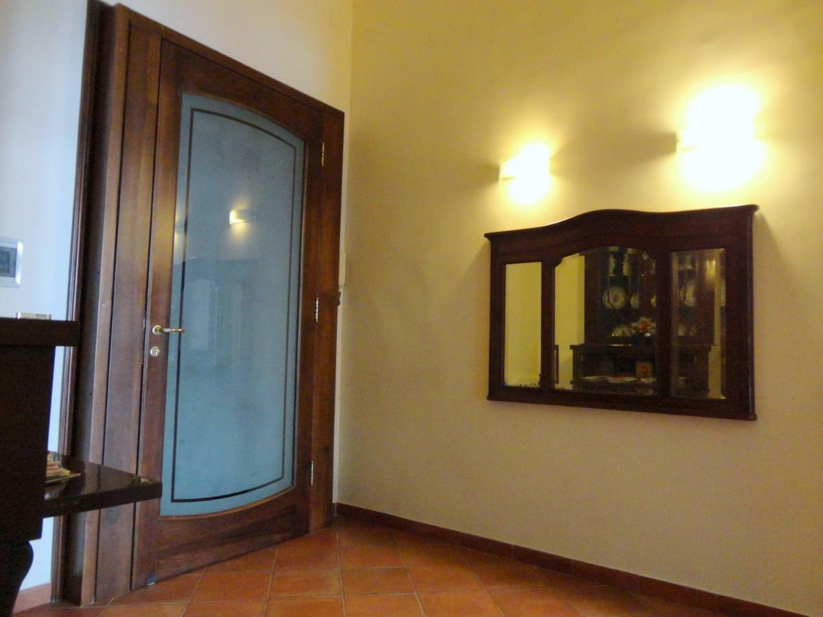 Umberto I Holiday House Napoli Bagian luar foto