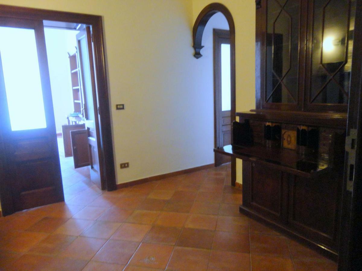 Umberto I Holiday House Napoli Bagian luar foto