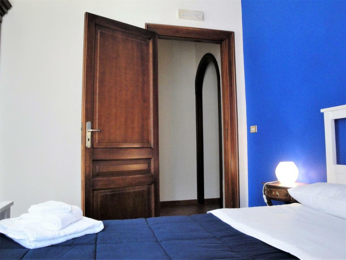Umberto I Holiday House Napoli Bagian luar foto