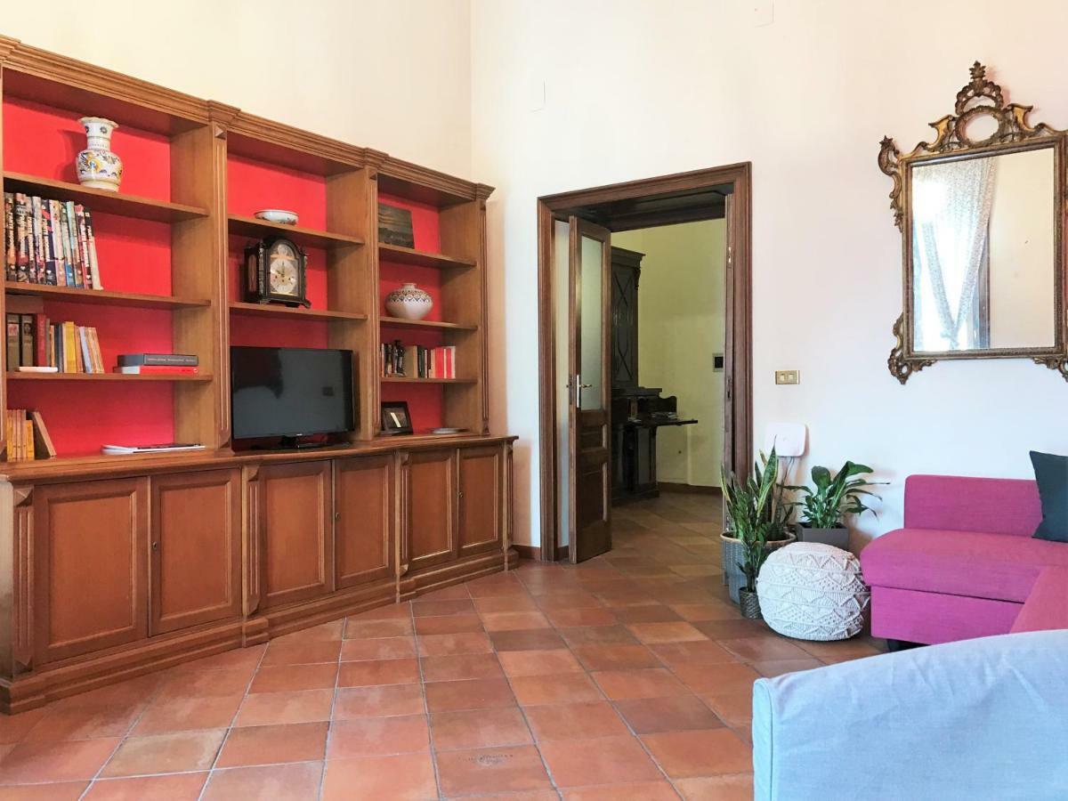 Umberto I Holiday House Napoli Bagian luar foto